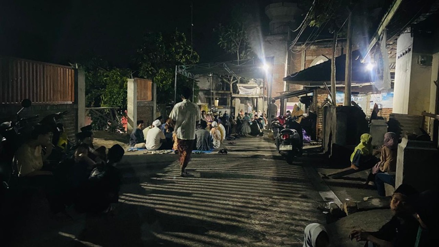 Menelusuri Tradisi Nelung, Mituq dan Nyiwaq di Sakra Barat: Harmoni Doa dan Sedekah bagi Almarhum