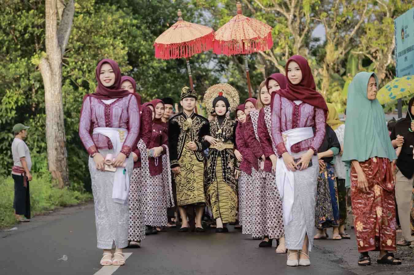 Nyongkolan, Tradisi Pernikahan Suku Sasak di Lombok yang Tetap Bertahan di Tengah Modernisasi