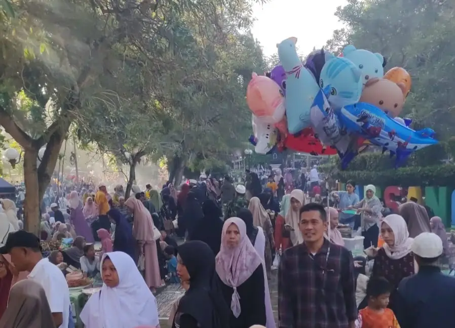 Ribuan Warga Padati Pelepasan Jemaah Haji di Kantor Wali Kota Mataram