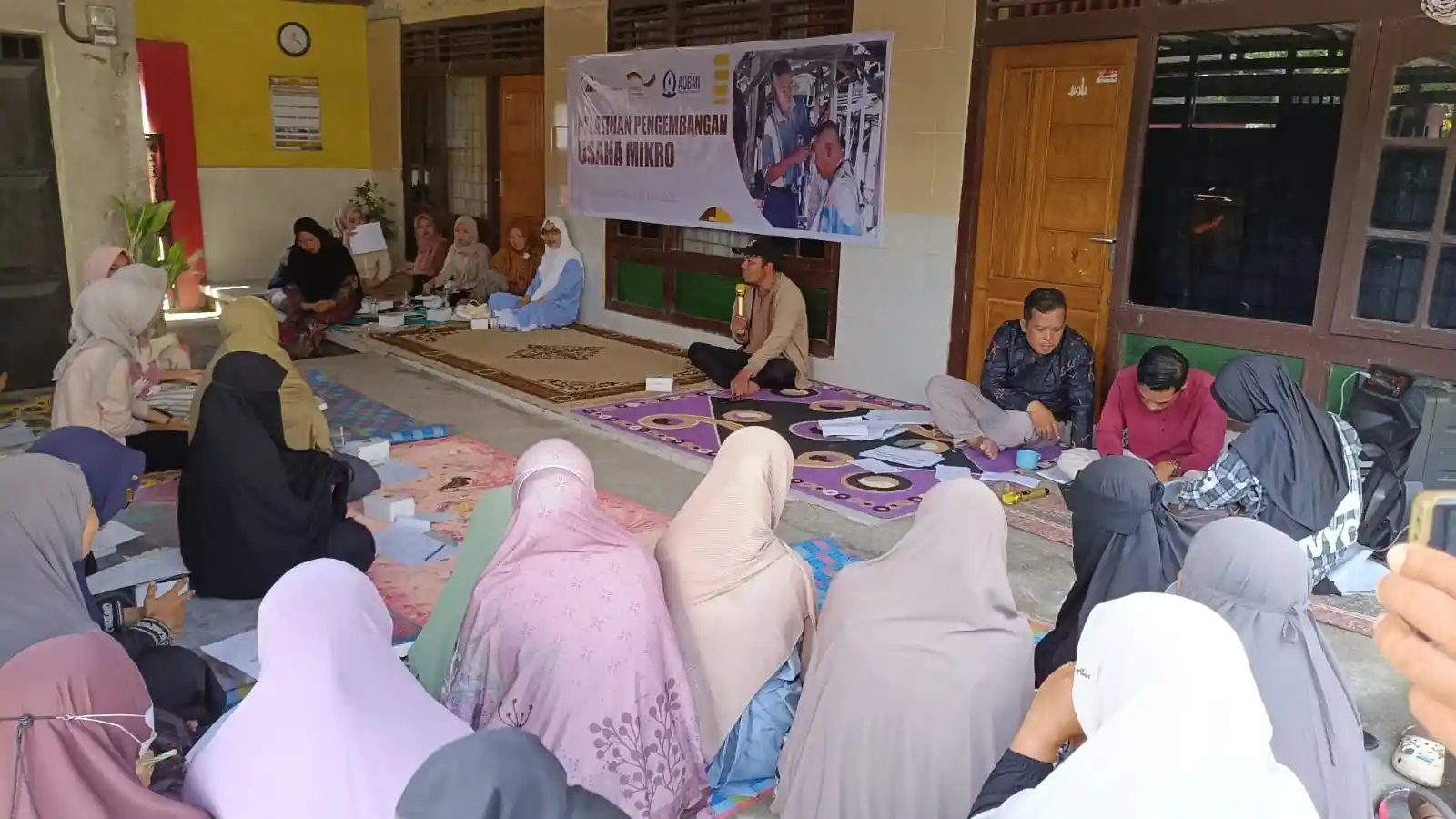 Pemdes Kalijaga Timur Gelar Pelatihan Usaha Mikro untuk Keluarga PMI
